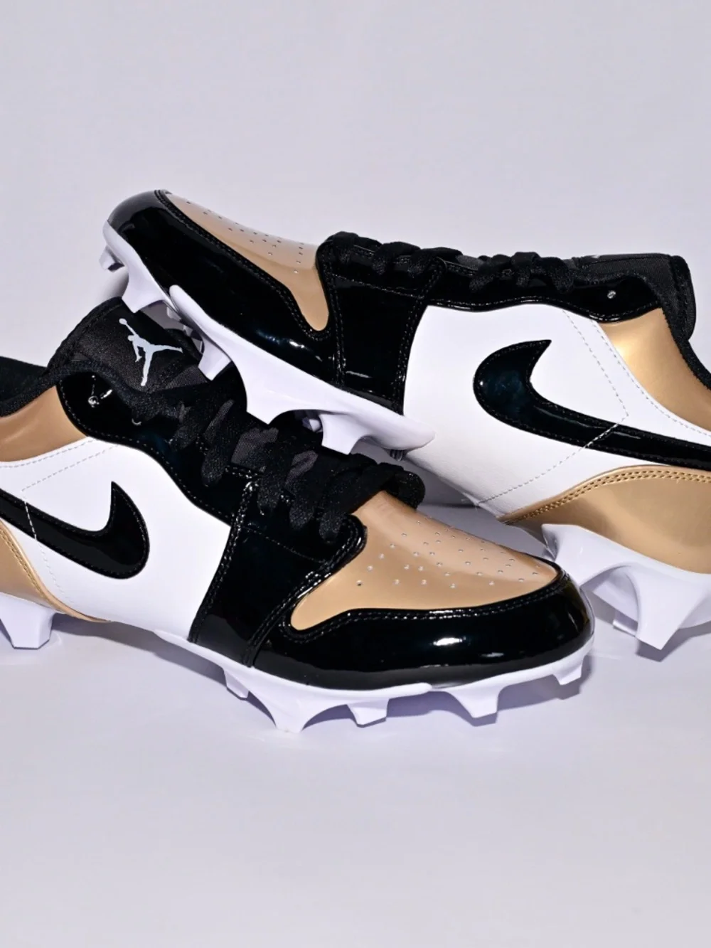 Men's Jordan 1 Low TD Football Cleat Black White Gold Size 9.5 New/Unworn